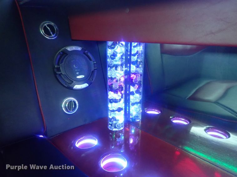 image for item DE0846 2014 Dodge Challenger  limousine