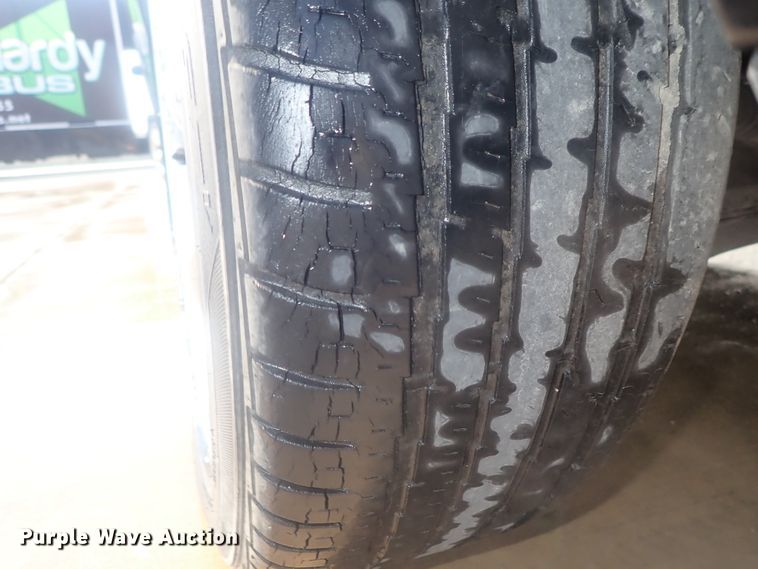 image for item DE0846 2014 Dodge Challenger  limousine