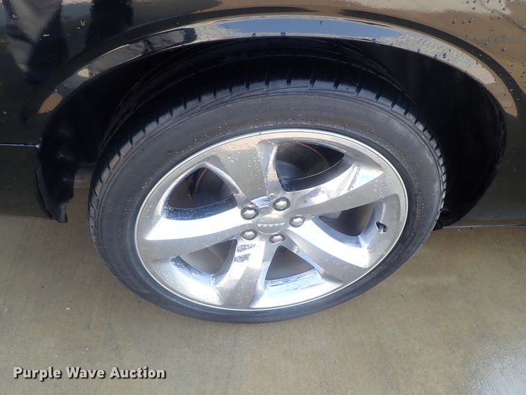 image for item DE0846 2014 Dodge Challenger  limousine