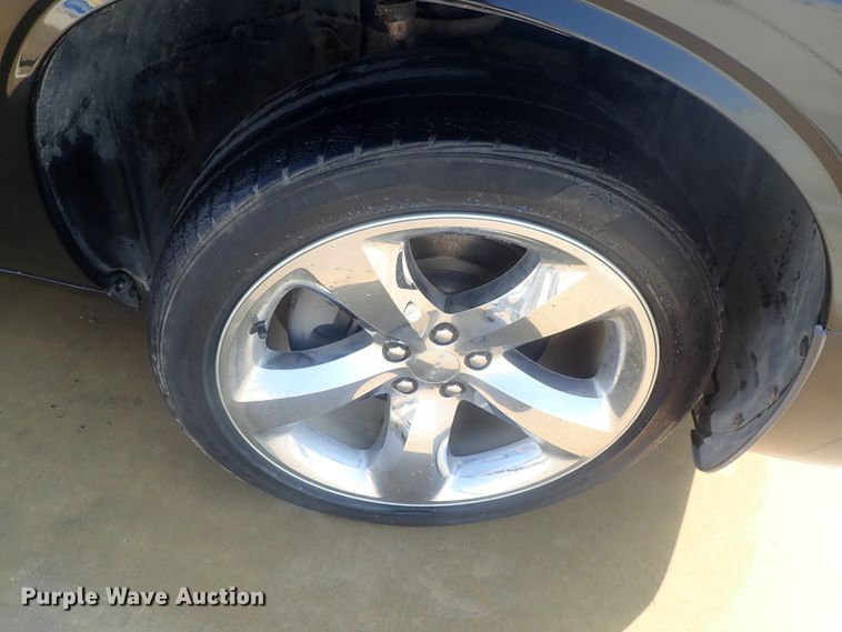 image for item DE0846 2014 Dodge Challenger  limousine