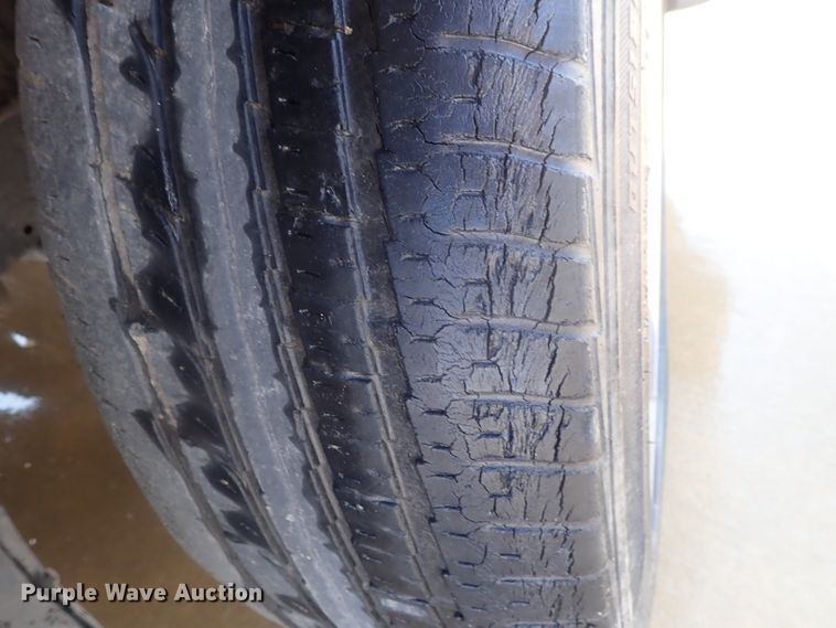 image for item DE0846 2014 Dodge Challenger  limousine