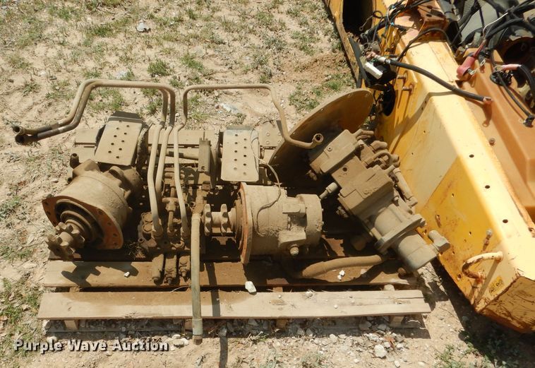 image for item DF2647 New Holland 190 skid steer parts