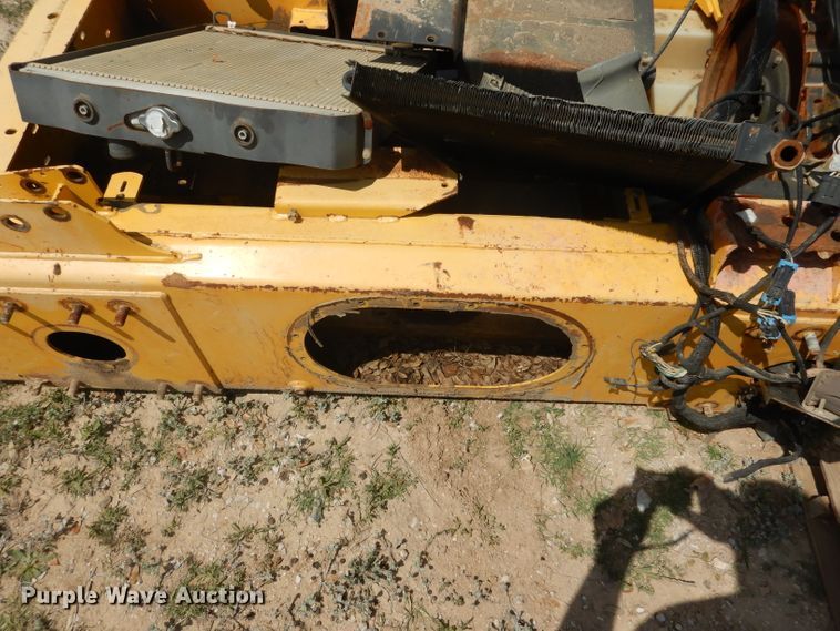 image for item DF2647 New Holland 190 skid steer parts