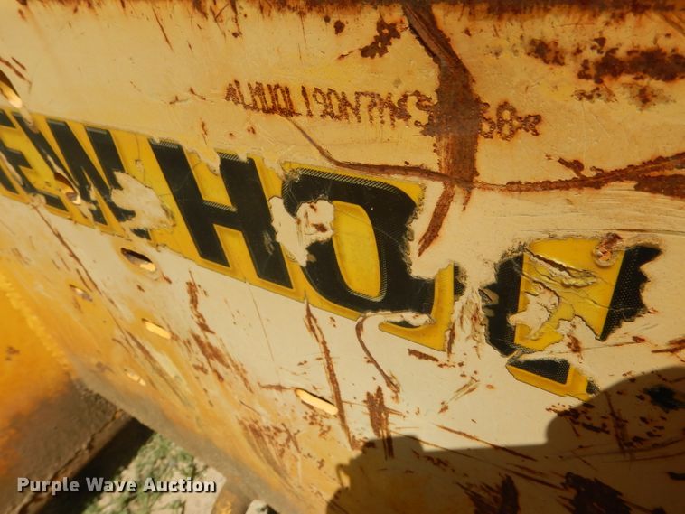 image for item DF2647 New Holland 190 skid steer parts