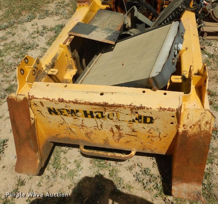 image for item DF2647 New Holland 190 skid steer parts