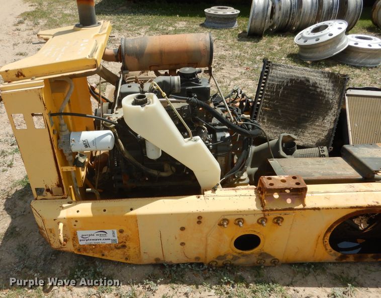 image for item DF2647 New Holland 190 skid steer parts
