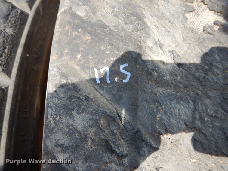 image for item DF2647 New Holland 190 skid steer parts