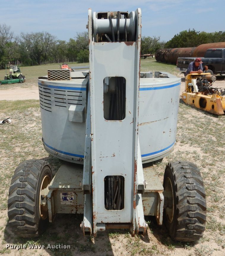 image for item DF2648 1998 Skyjack SJKB-40D  boom lift