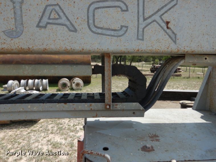 image for item DF2648 1998 Skyjack SJKB-40D  boom lift