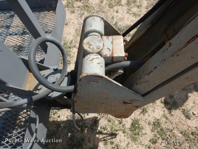 image for item DF2648 1998 Skyjack SJKB-40D  boom lift