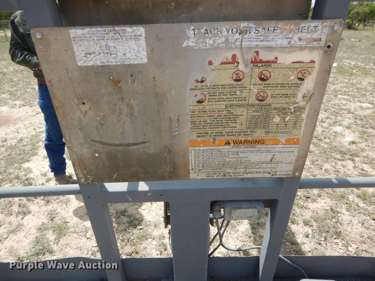 image for item DF2648 1998 Skyjack SJKB-40D  boom lift