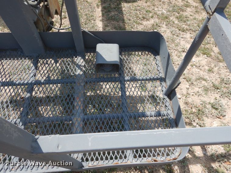 image for item DF2648 1998 Skyjack SJKB-40D  boom lift