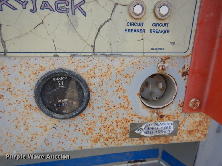 image for item DF2648 1998 Skyjack SJKB-40D  boom lift