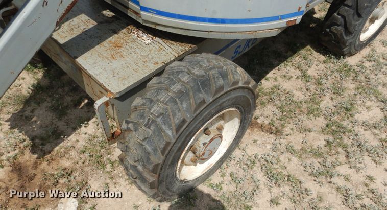 image for item DF2648 1998 Skyjack SJKB-40D  boom lift