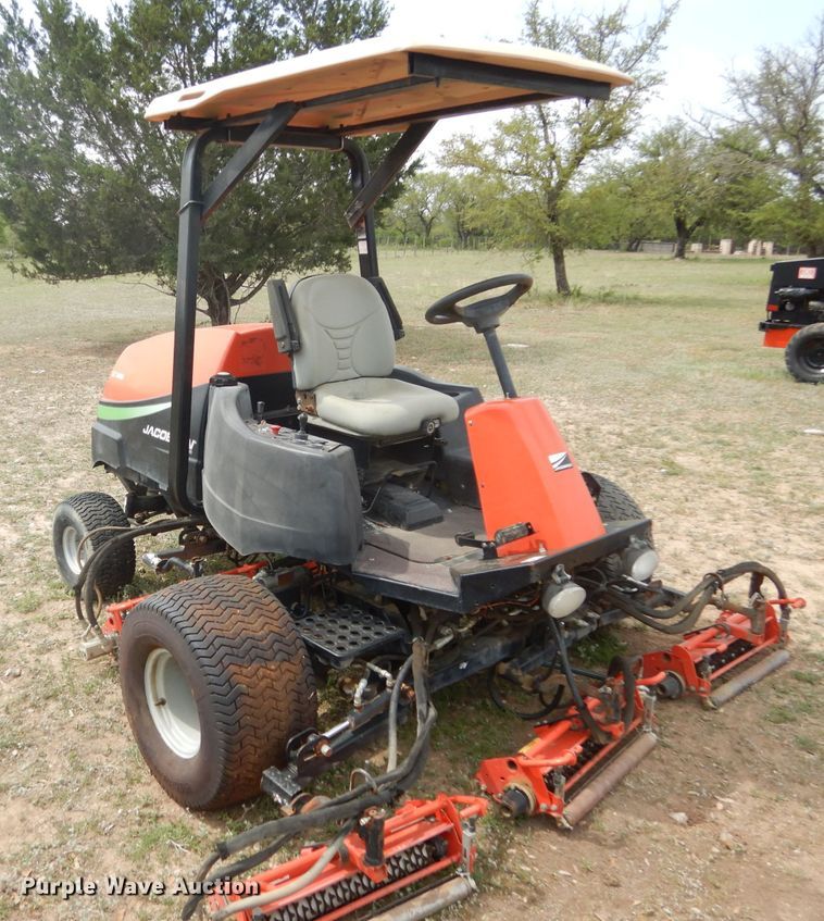 image for item DF2649 2006 Jacobsen LF3400  reel mower