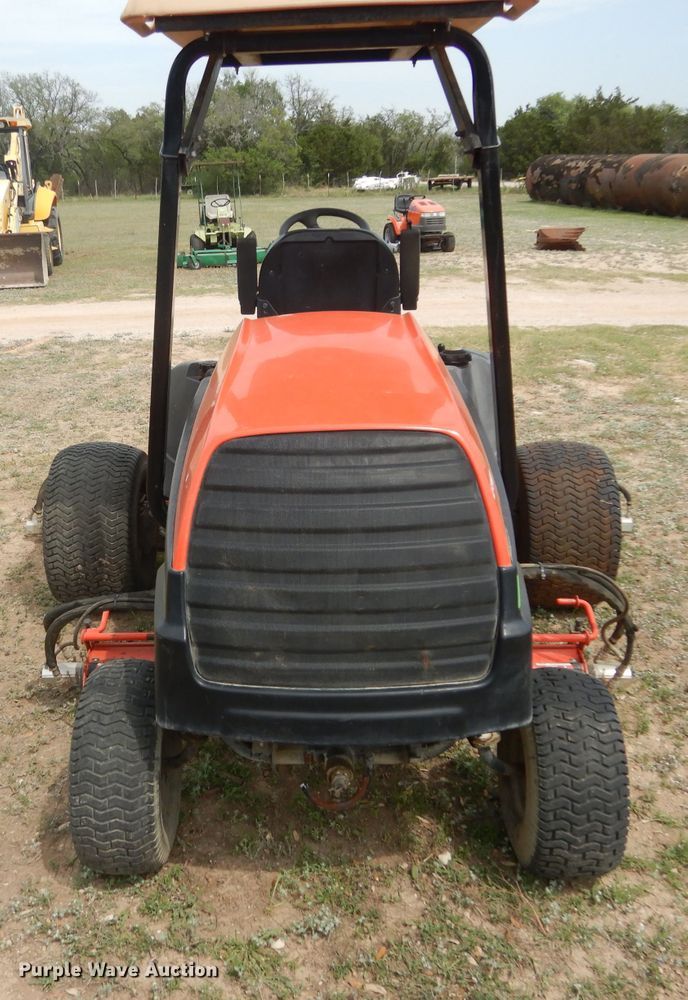 image for item DF2649 2006 Jacobsen LF3400  reel mower