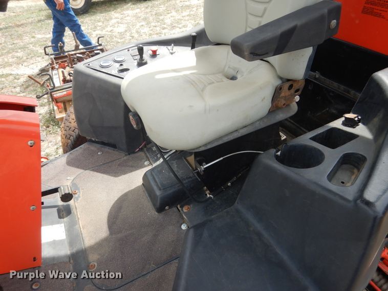 image for item DF2649 2006 Jacobsen LF3400  reel mower