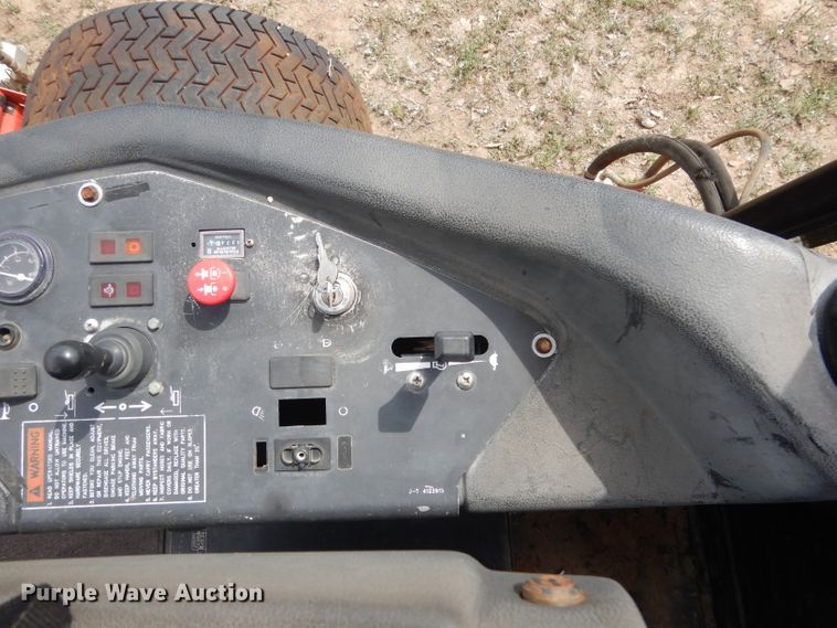 image for item DF2649 2006 Jacobsen LF3400  reel mower