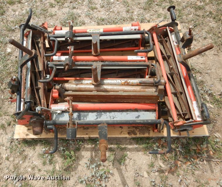 image for item DF2649 2006 Jacobsen LF3400  reel mower