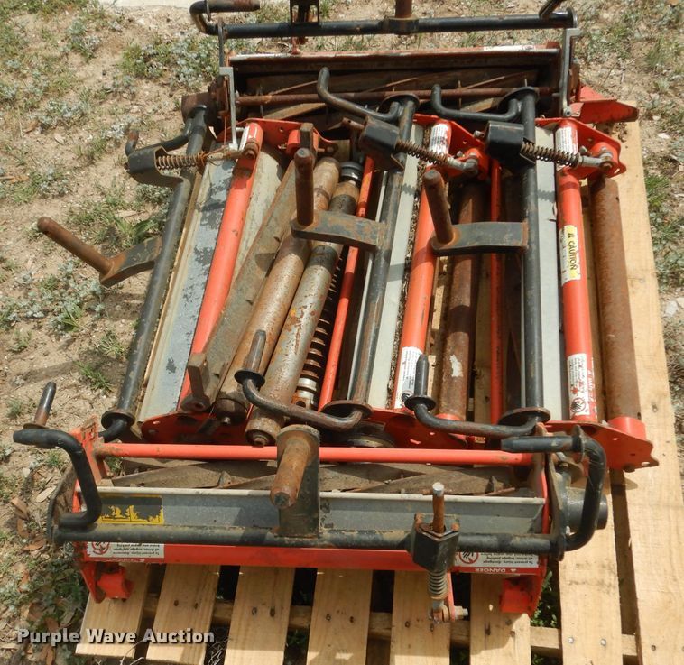 image for item DF2649 2006 Jacobsen LF3400  reel mower