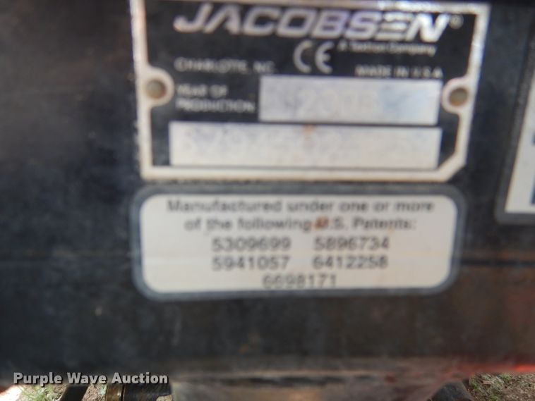 image for item DF2649 2006 Jacobsen LF3400  reel mower