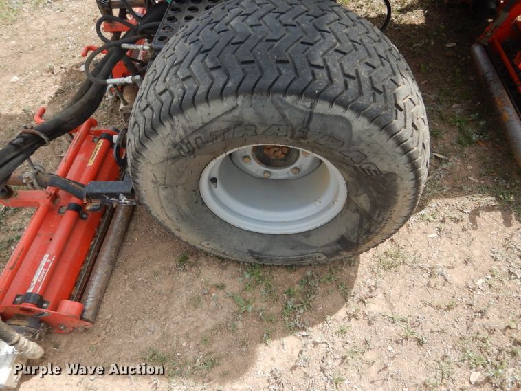 image for item DF2649 2006 Jacobsen LF3400  reel mower