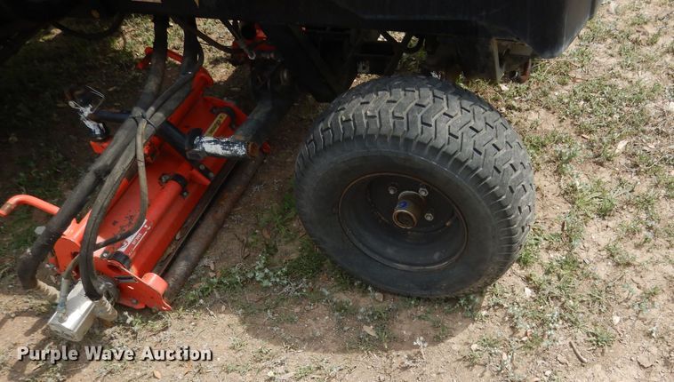 image for item DF2649 2006 Jacobsen LF3400  reel mower