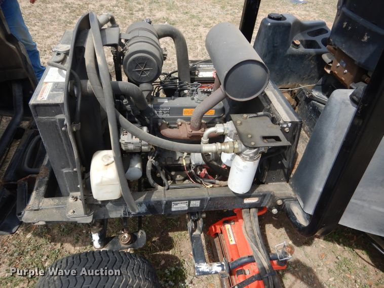 image for item DF2649 2006 Jacobsen LF3400  reel mower