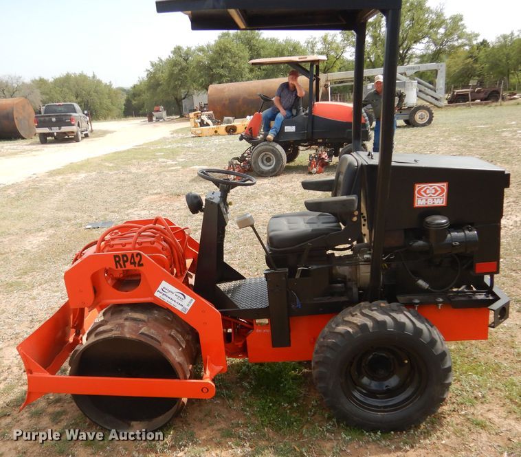 image for item DF2650 MBW RP42  single drum vibratory roller