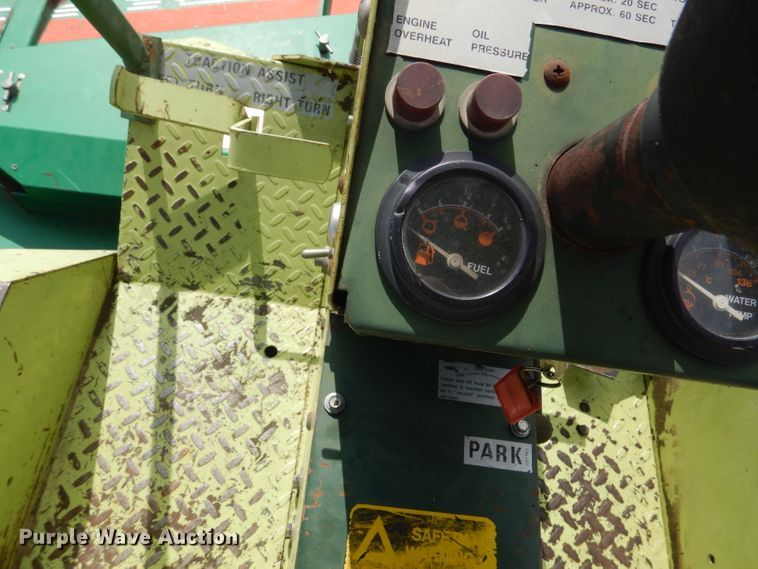 image for item DF2653 2002 Cushman Frontline 898807  lawn mower