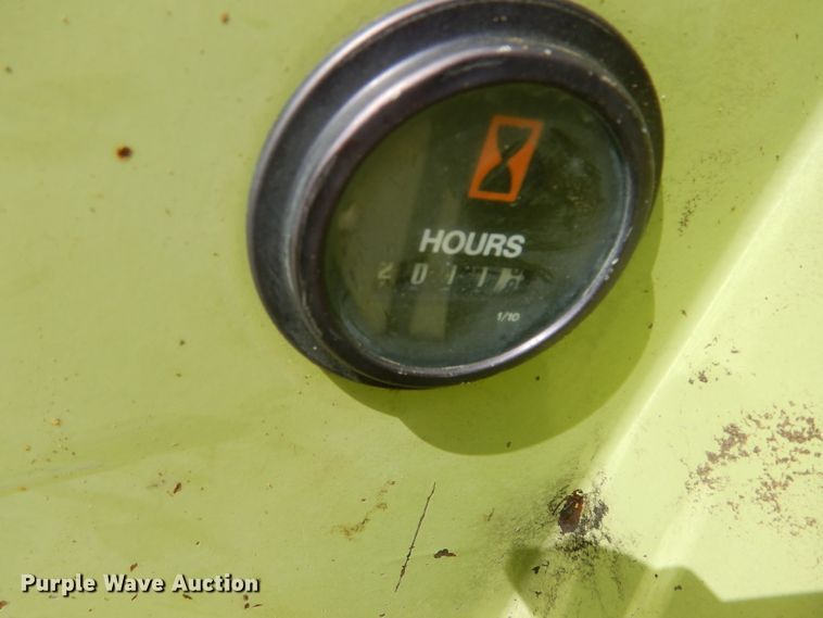 image for item DF2653 2002 Cushman Frontline 898807  lawn mower