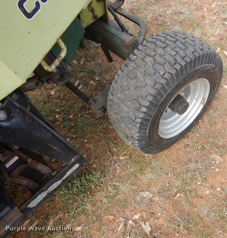 image for item DF2653 2002 Cushman Frontline 898807  lawn mower