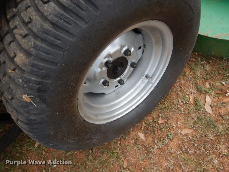 image for item DF2653 2002 Cushman Frontline 898807  lawn mower