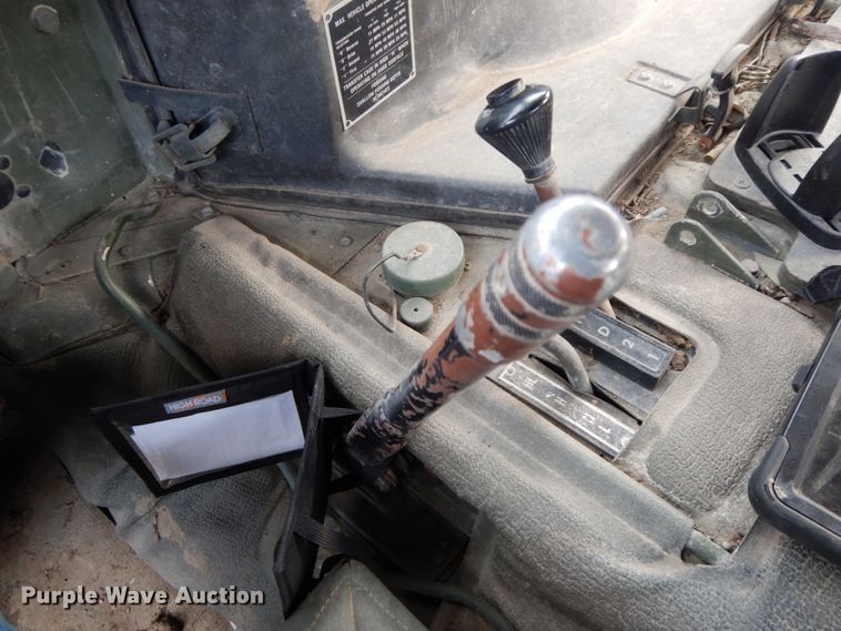 image for item DF6491 1990 Am General M998 Humvee  SUV