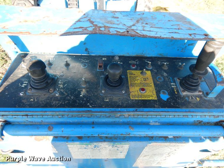 image for item DF6770 1999 Genie Z45/25  boom lift