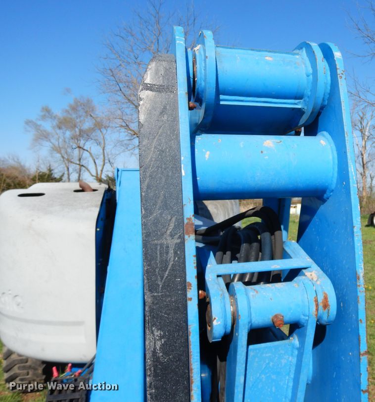 image for item DF6770 1999 Genie Z45/25  boom lift