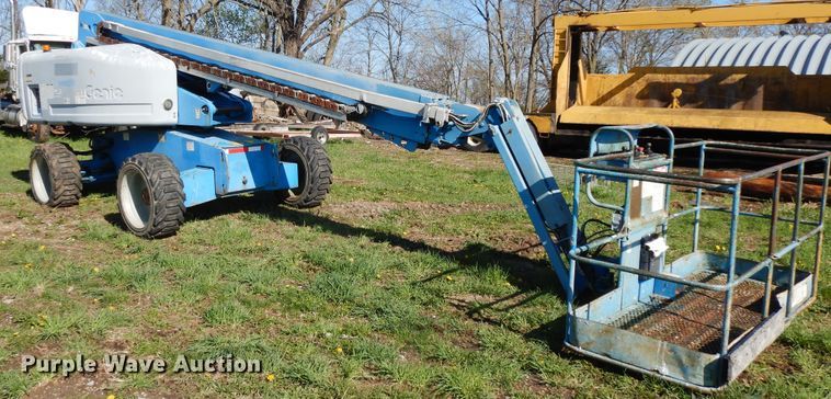 image for item DF6771 2004 Genie S-65  boom lift