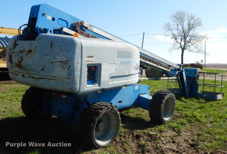 image for item DF6771 2004 Genie S-65  boom lift