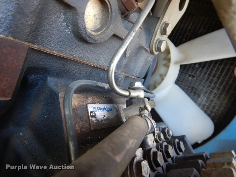 image for item DF6771 2004 Genie S-65  boom lift