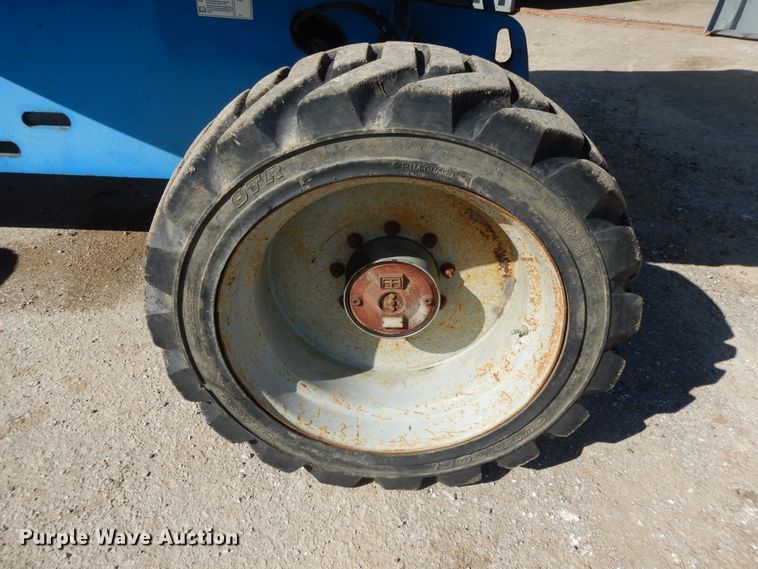 image for item DF6771 2004 Genie S-65  boom lift