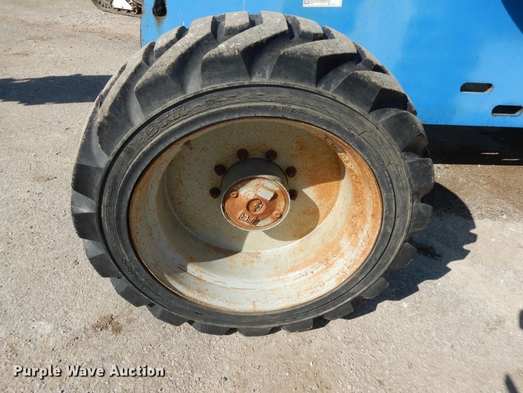 image for item DF6771 2004 Genie S-65  boom lift