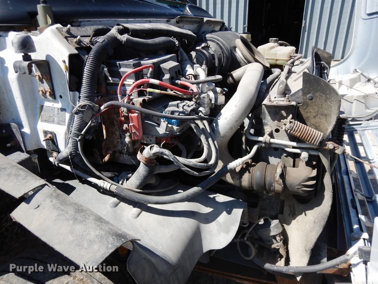 image for item DF6773 2005 GMC C4500  bucket truck