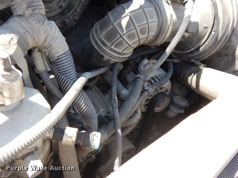 image for item DF6773 2005 GMC C4500  bucket truck