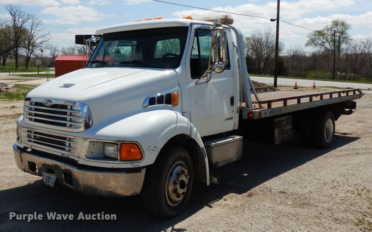image for item DF6776 2001 Sterling Acterra  rollback truck