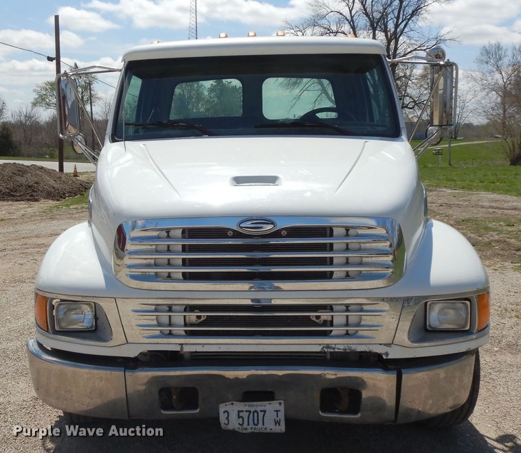 image for item DF6776 2001 Sterling Acterra  rollback truck