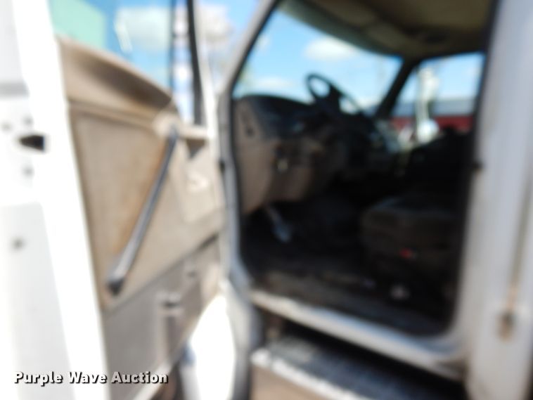 image for item DF6776 2001 Sterling Acterra  rollback truck