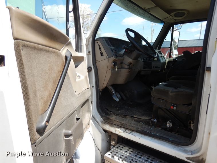 image for item DF6776 2001 Sterling Acterra  rollback truck