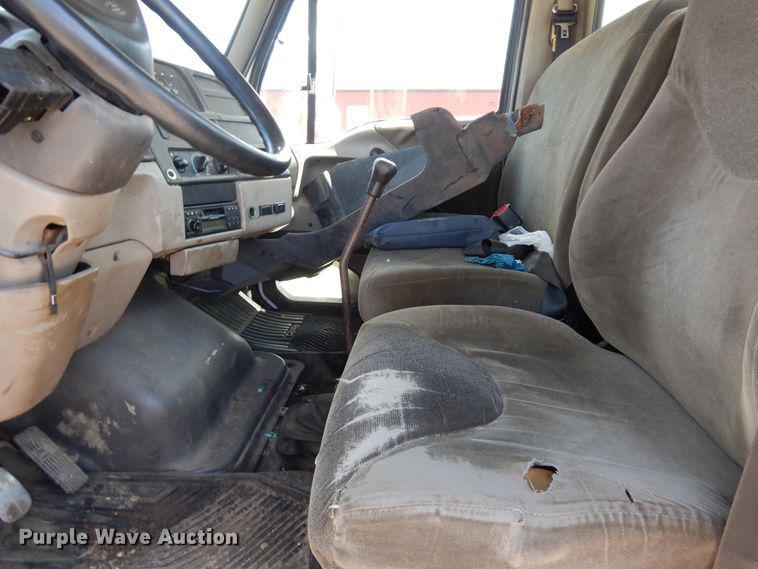 image for item DF6776 2001 Sterling Acterra  rollback truck