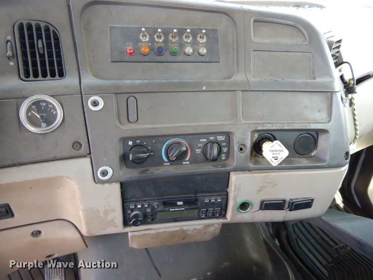 image for item DF6776 2001 Sterling Acterra  rollback truck