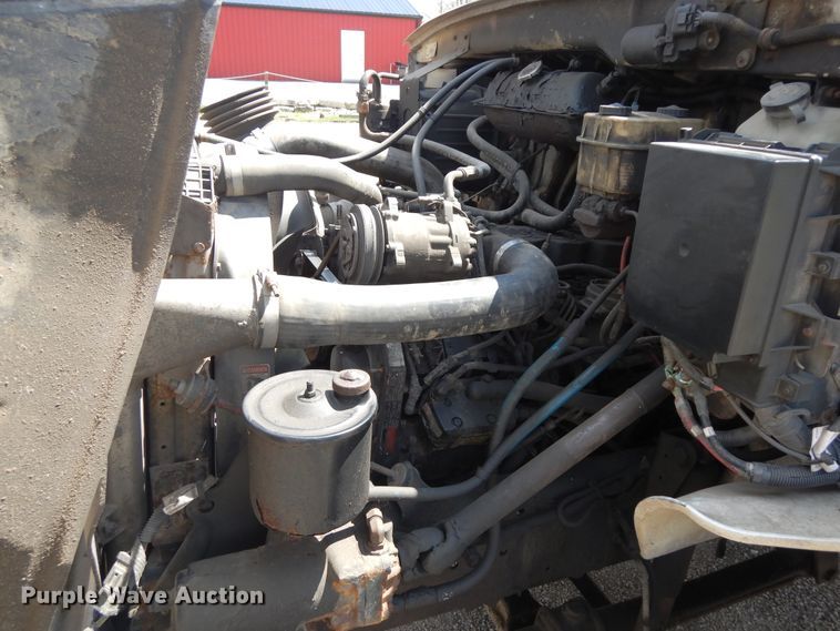 image for item DF6776 2001 Sterling Acterra  rollback truck